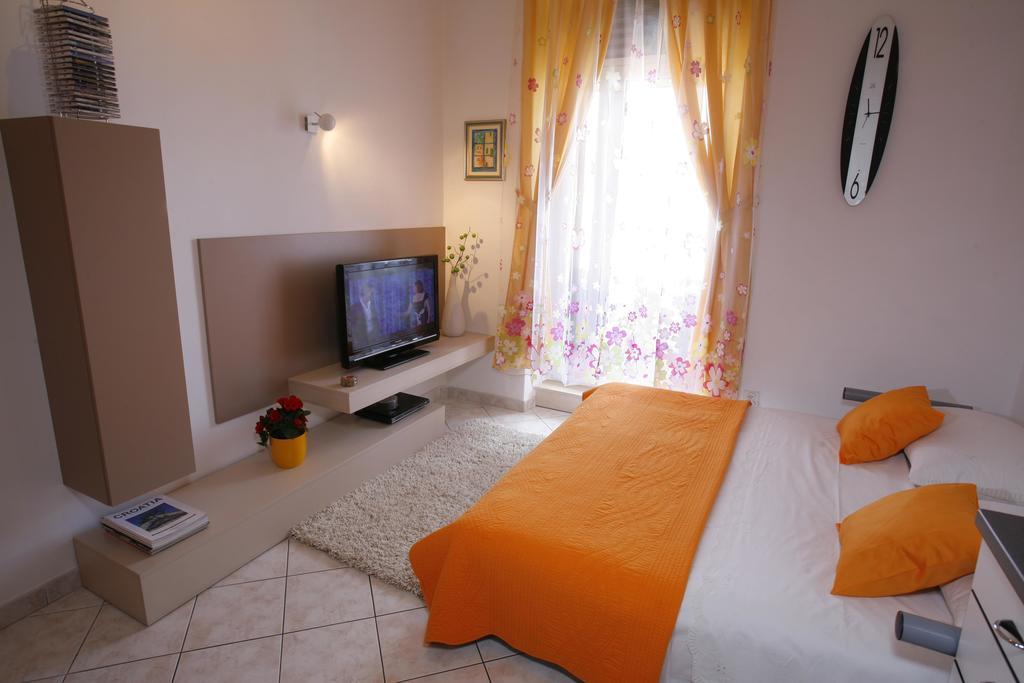 Apartments Marmont Split Kamer foto